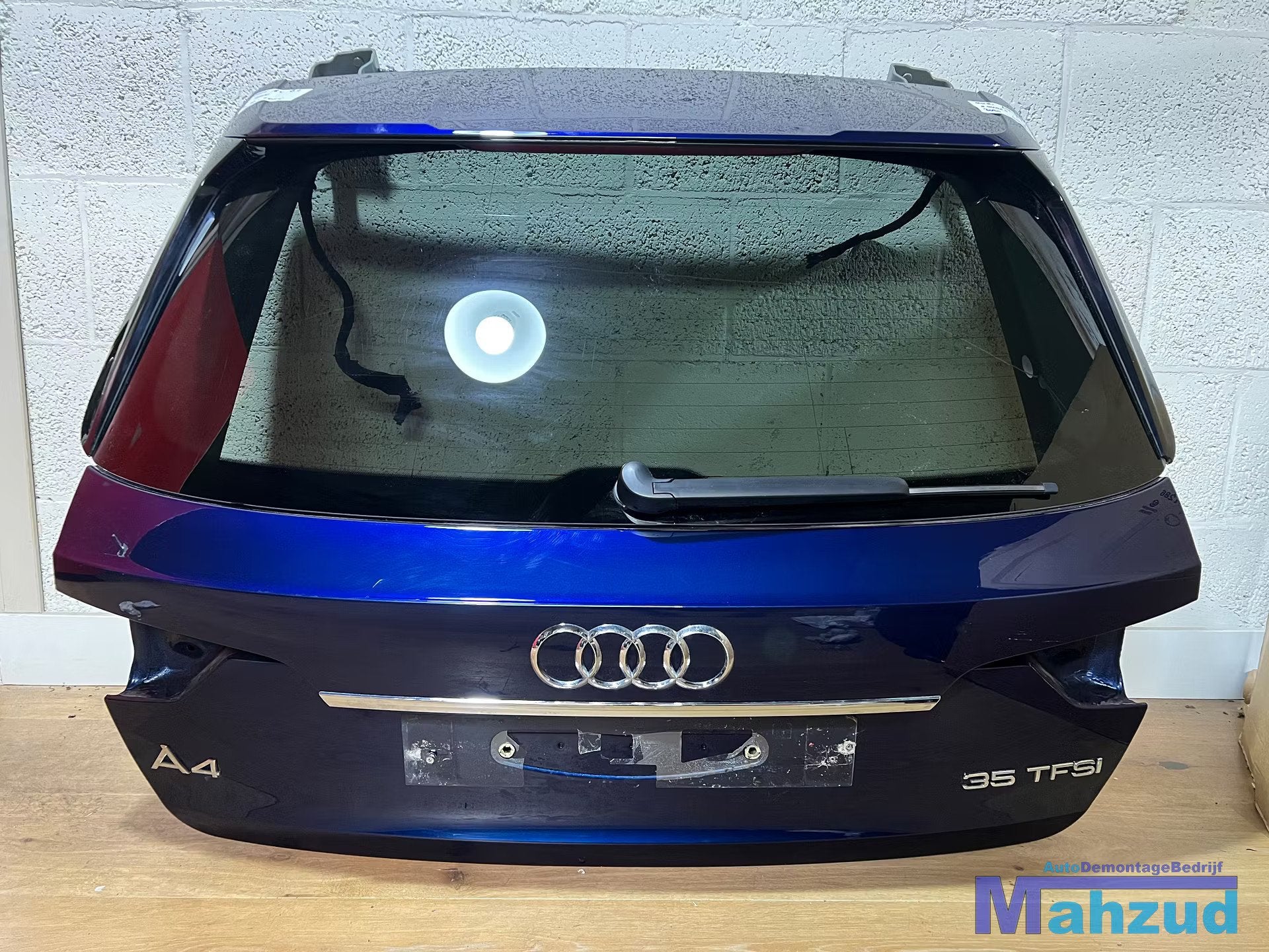 AUDI A4 B9 AVANT blauw achterklep 2020-2024, Auto-onderdelen, Gebruikt, Deur, AUDI AG, Auto-Union-Strasse 1
85045  Ingolstadt, DE