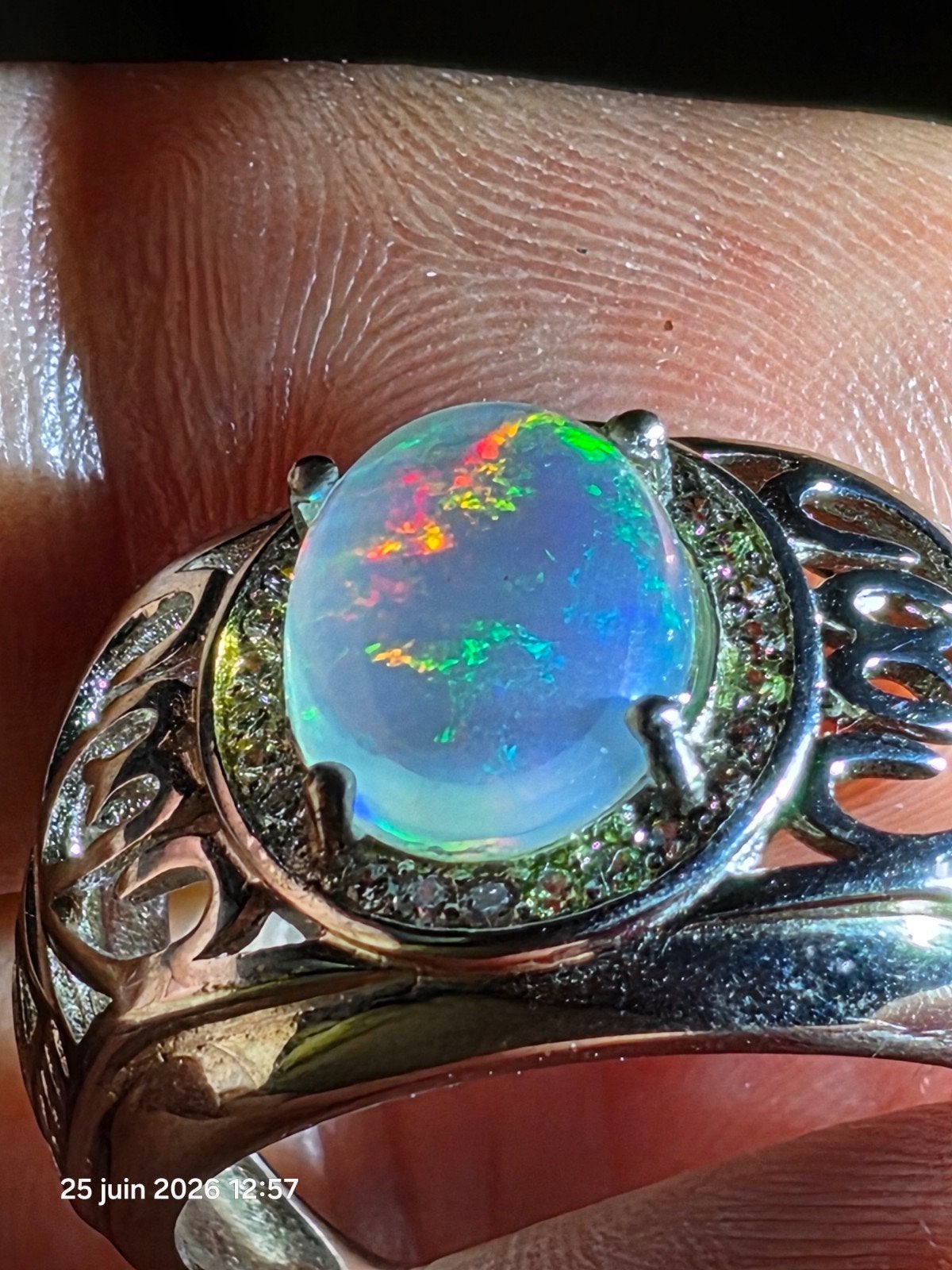 Sterling zilveren ring met prachtig natuurlijk opaal, Handtassen en Accessoires, Ringen, Ophalen, Nieuw, Dame of Heer, Met edelsteen