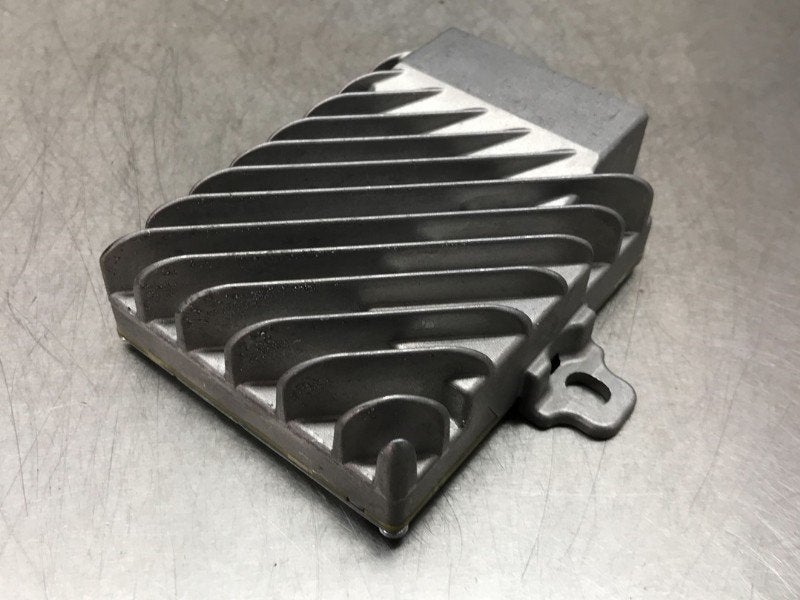 AMPLIFICATEUR AUDIO Toyota Supra (DB) (01-2019/-), Utilisé, Toyota