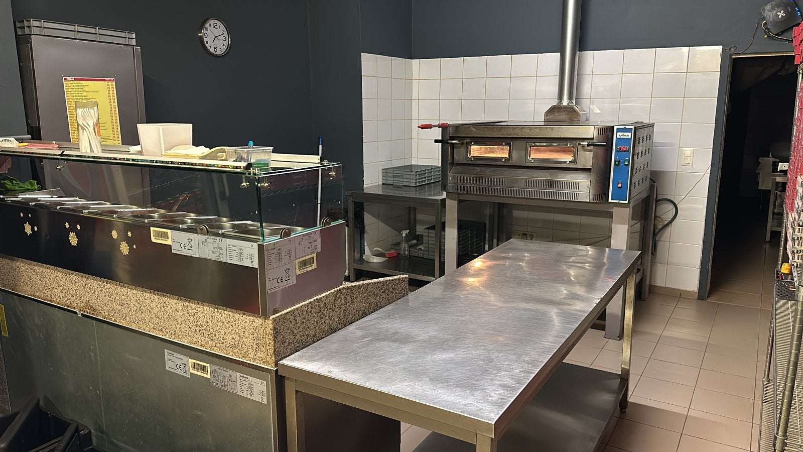 Pizzeria a vendre, Ophalen
