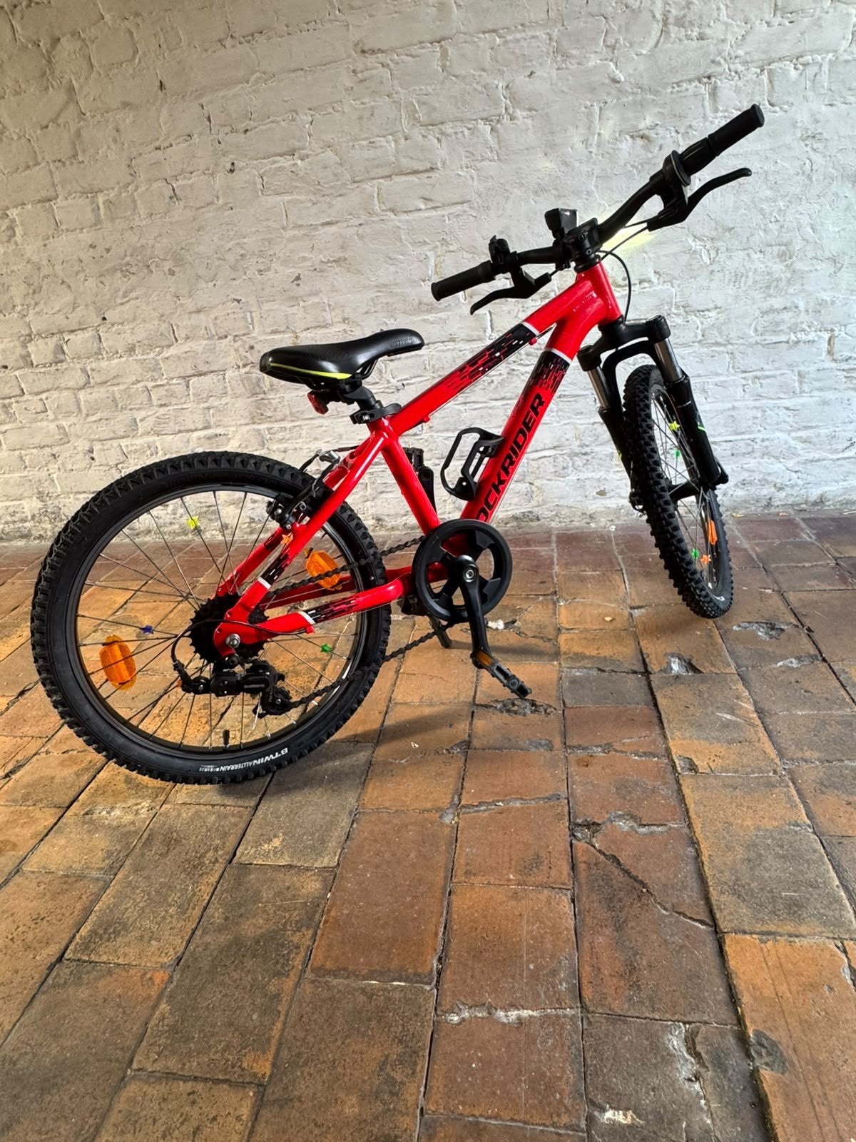 ROCKRIDER ST900 SPORT TRAIL 20 inch 6 V mountainbike voor ki, Fietsen en Brommers, Ophalen, Velgrem, Nieuw, Handrem