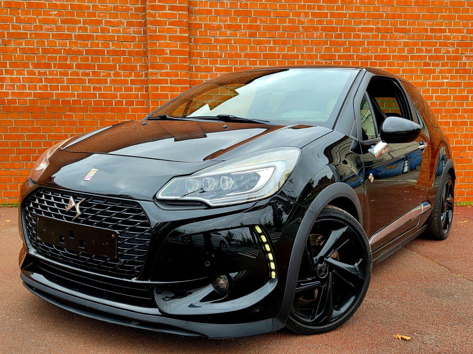 Ds ds3 1.6 thp performance 208pk 2018, Auto's, 4 cilinders, Xenon verlichting, Leder en Stof, Zwart