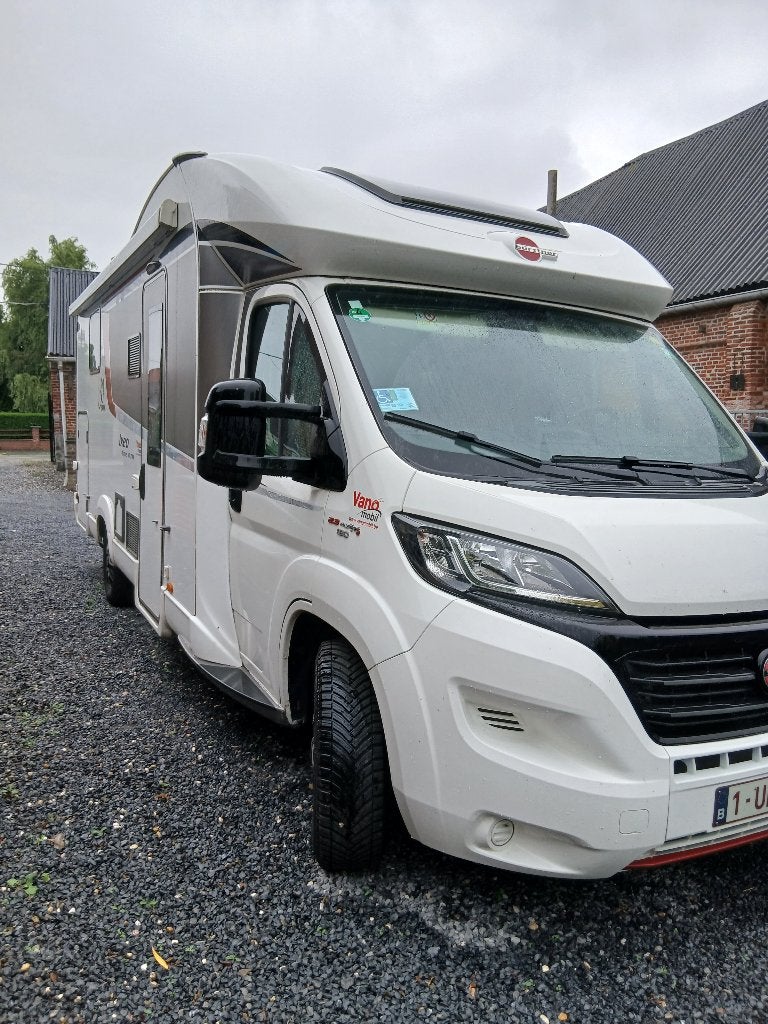 Motorhome BUSTNER Ixéo Time IT 734 edition aniversaire 30