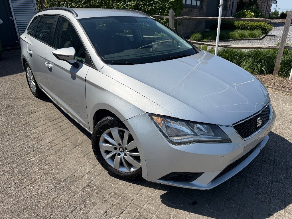 SEAT Leon ST CNG 1.4 TGI Connect *CARPASS*, Autos, Seat, Entreprise, Achat, Leon, Air conditionné, Essence, Euro 6, Break, 5 portes
