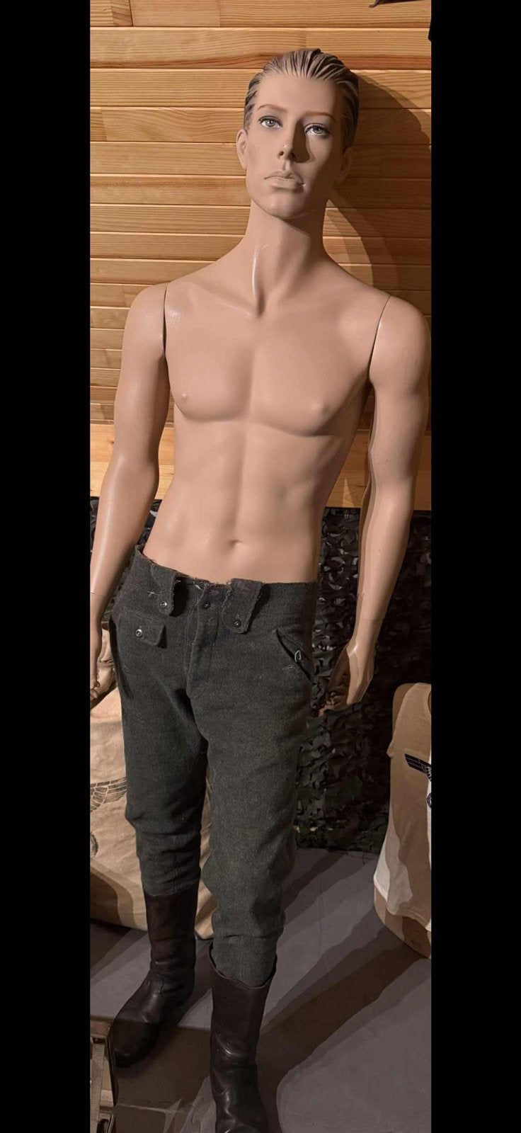 Mannequin, Ophalen