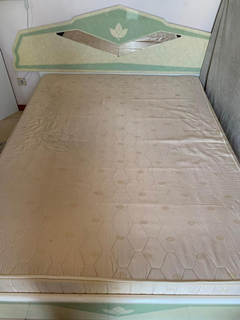 Bed met lattenbodem + matras!, Autres couleurs, Comme neuf, Enlèvement, Deux personnes