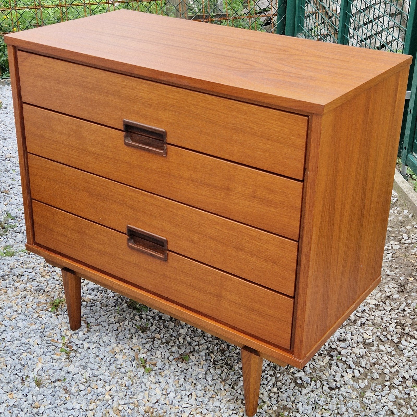 Scandinavische stijl ladenkast , kast met 4 lades, Huis en Inrichting, Teakhout, Met lade(s), 25 tot 50 cm, 50 tot 100 cm