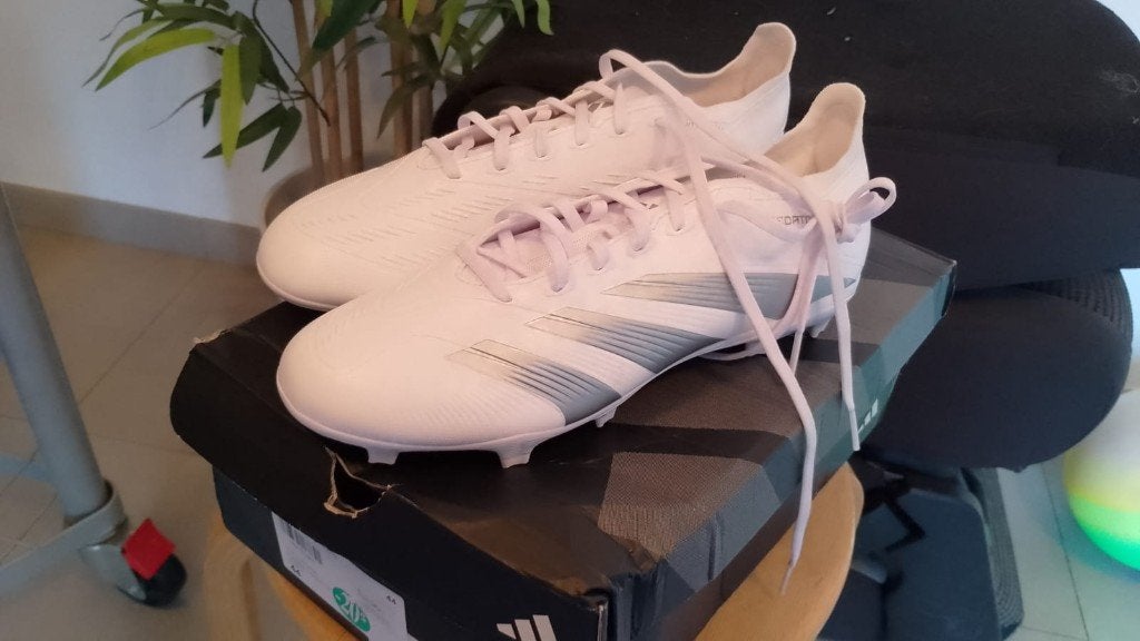 NIEUW voetbalschoenen Adidas Predator  FG 44, Ophalen of Verzenden, Nieuw, Schoenen