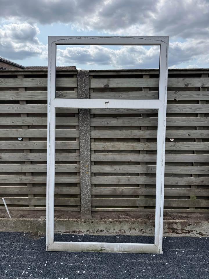 Raam kader 218x119cm €170, Doe-het-zelf en Bouw, Ophalen