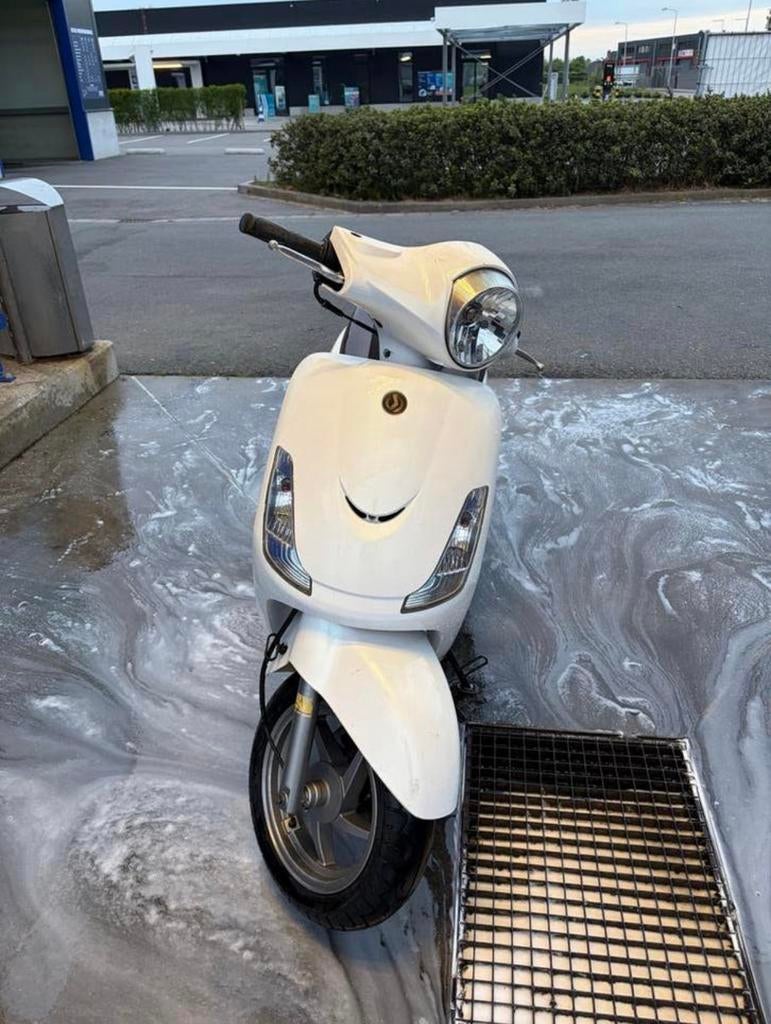 Sym fiddle 2 125cc, Vélos & Vélomoteurs, Scooters | SYM, Utilisé, Fiddle, Enlèvement ou Envoi