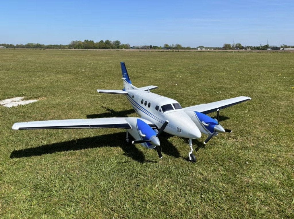 Te koop King Twin met lipos en extra prop's, Hobby en Vrije tijd, Modelbouw | Radiografisch | Vliegtuigen, Ophalen, Gebruikt, Elektro