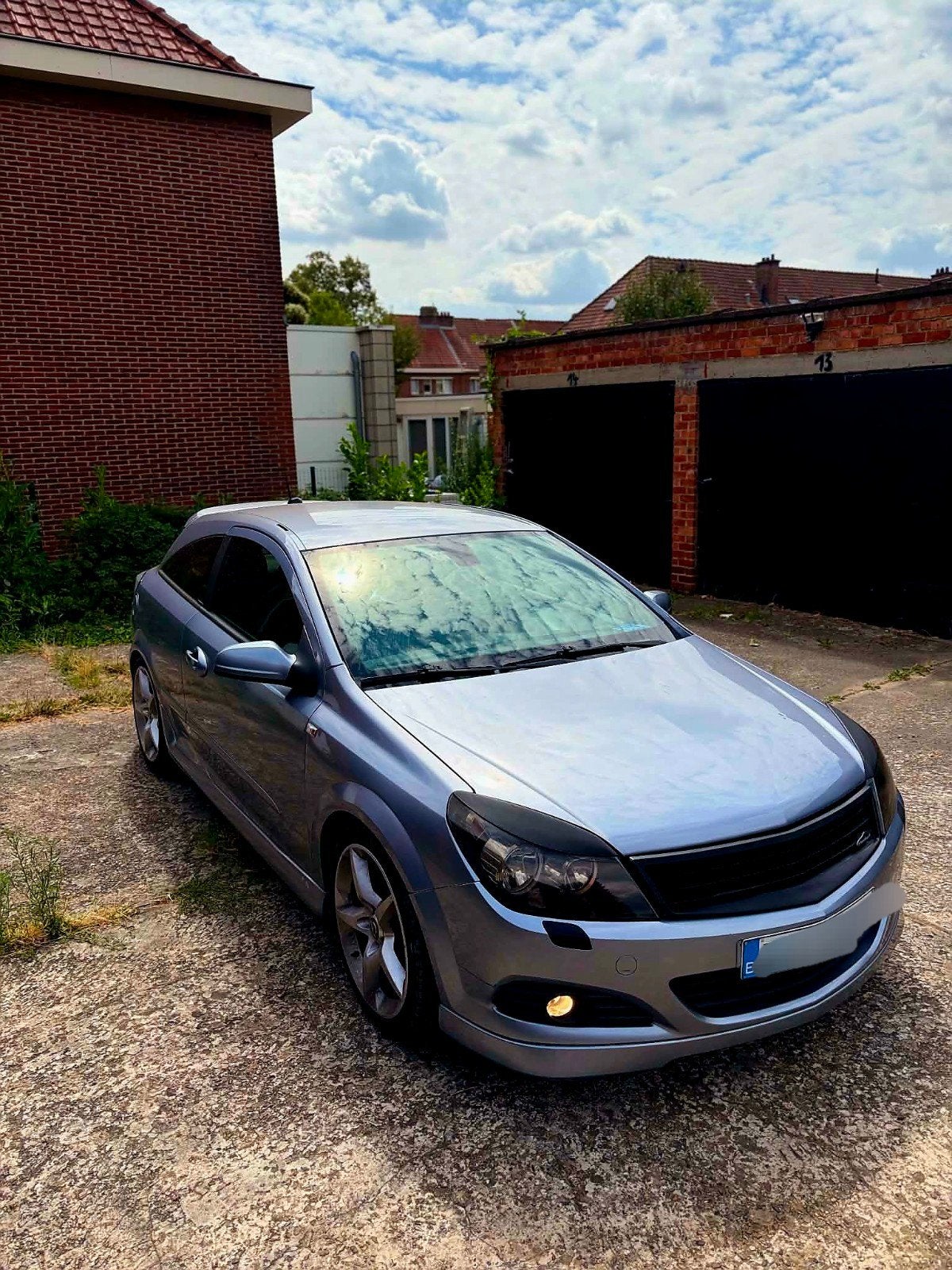 te koop / ruil unieke Opel Astra H GTC Sport OPC line, Autos, Argent ou Gris, Achat, 3 places, Noir