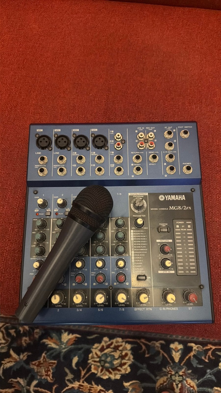 Mixer Yamaha als nieuwe met microfoon erbij als nieuwe, Muziek en Instrumenten, Ophalen, Zo goed als nieuw