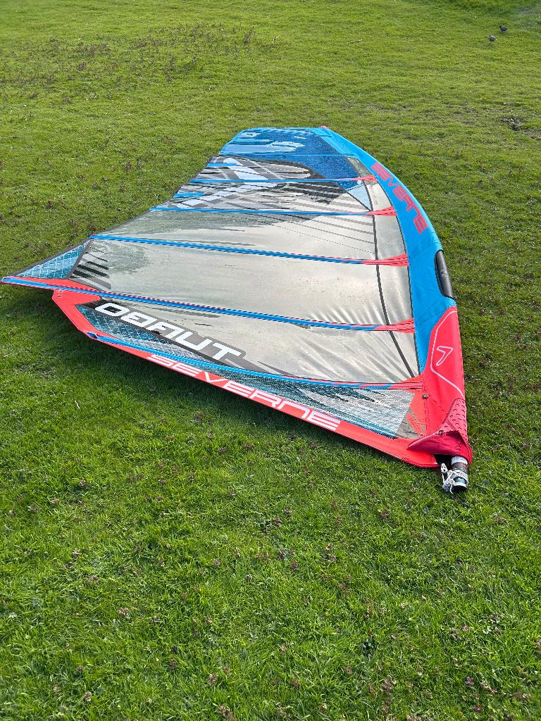 Serverne Turbo 8.6 zeil incl. mast en giek, Watersport en Boten, Windsurfen, Ophalen, Zeil, Gebruikt, Met giek