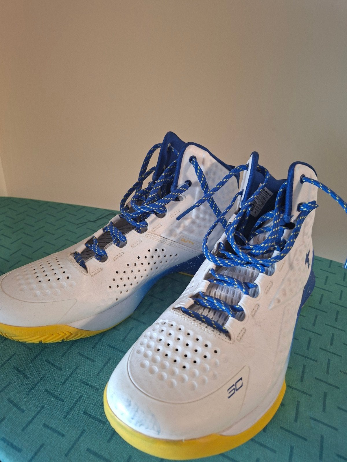 Chaussures de basket., Enlèvement