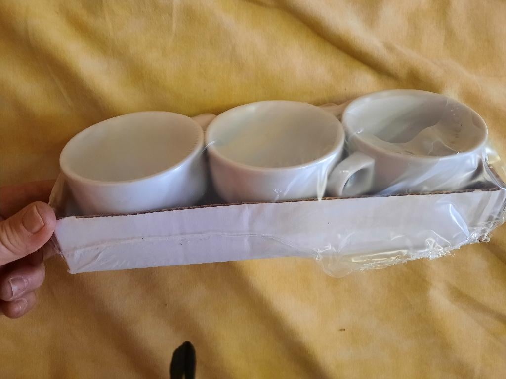 set van 3 nieuwe koffie tassen, Enlèvement ou Envoi, Neuf