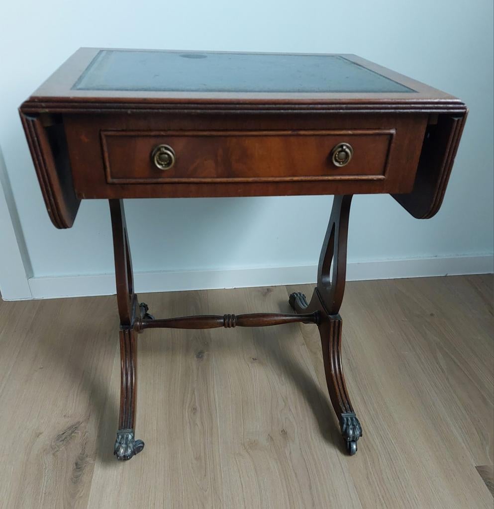Table de de nuit sur roulettes, Maison & Meubles, Moins de 55 cm, 65 cm ou plus, Enlèvement, Utilisé