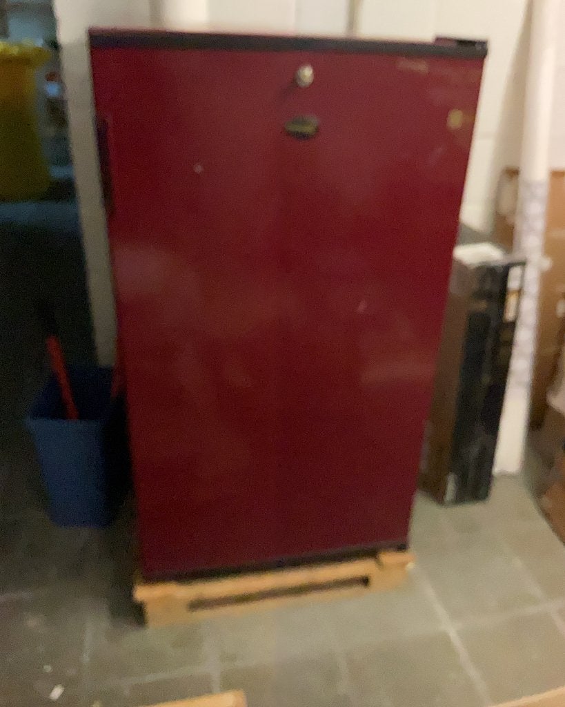Frigo vins, Electroménager, 120 à 140 cm, Sans bac à congélation, Enlèvement, Utilisé