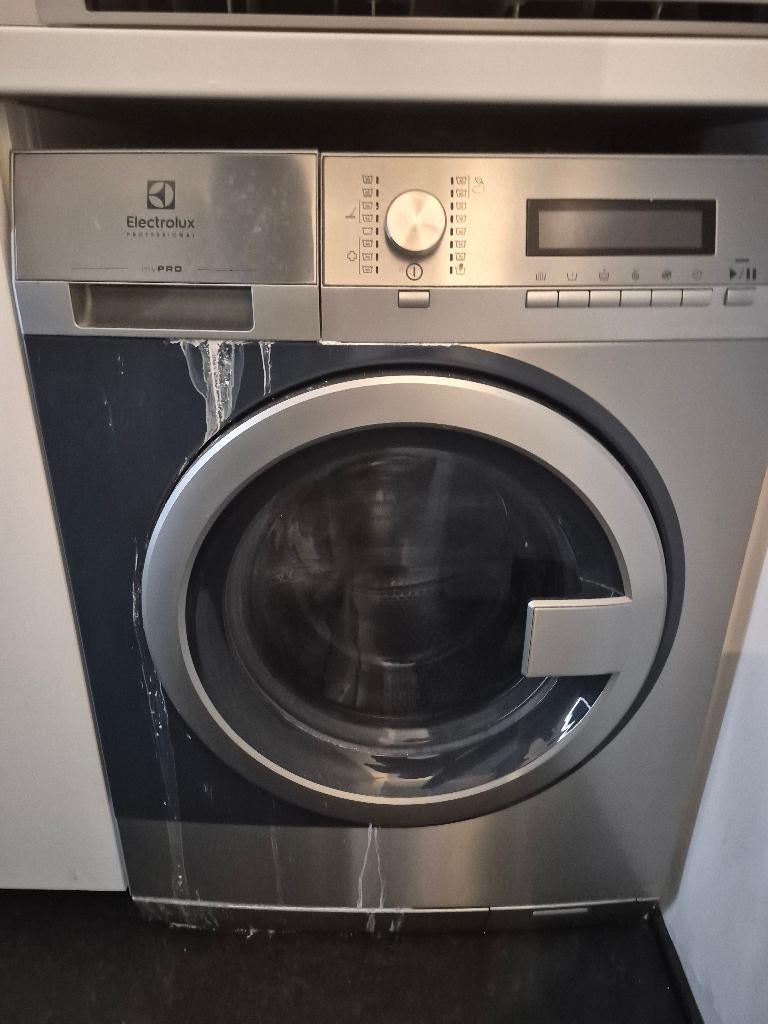 Lave linge Electrolux WE170P MyPro, 1200 à 1600 tours, 6 à 8 kg, 85 à 90 cm, Chargeur frontal