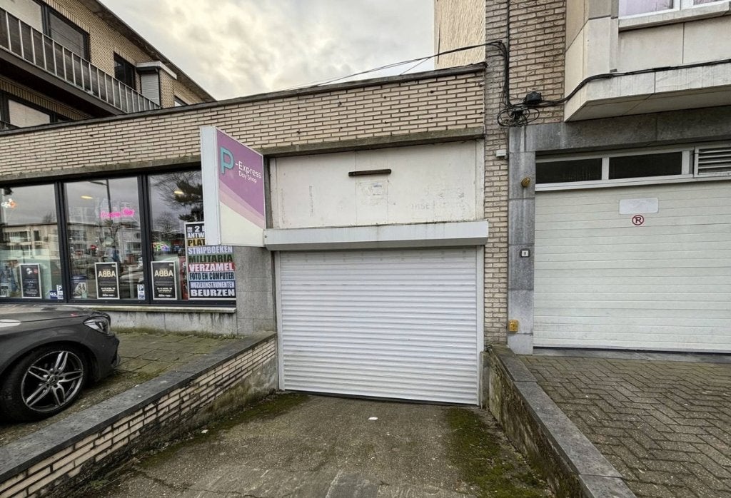 Overdekte parkeerplaatsen te koop wijk Oosterveld/Pulhof, Immo, Antwerpen (stad)