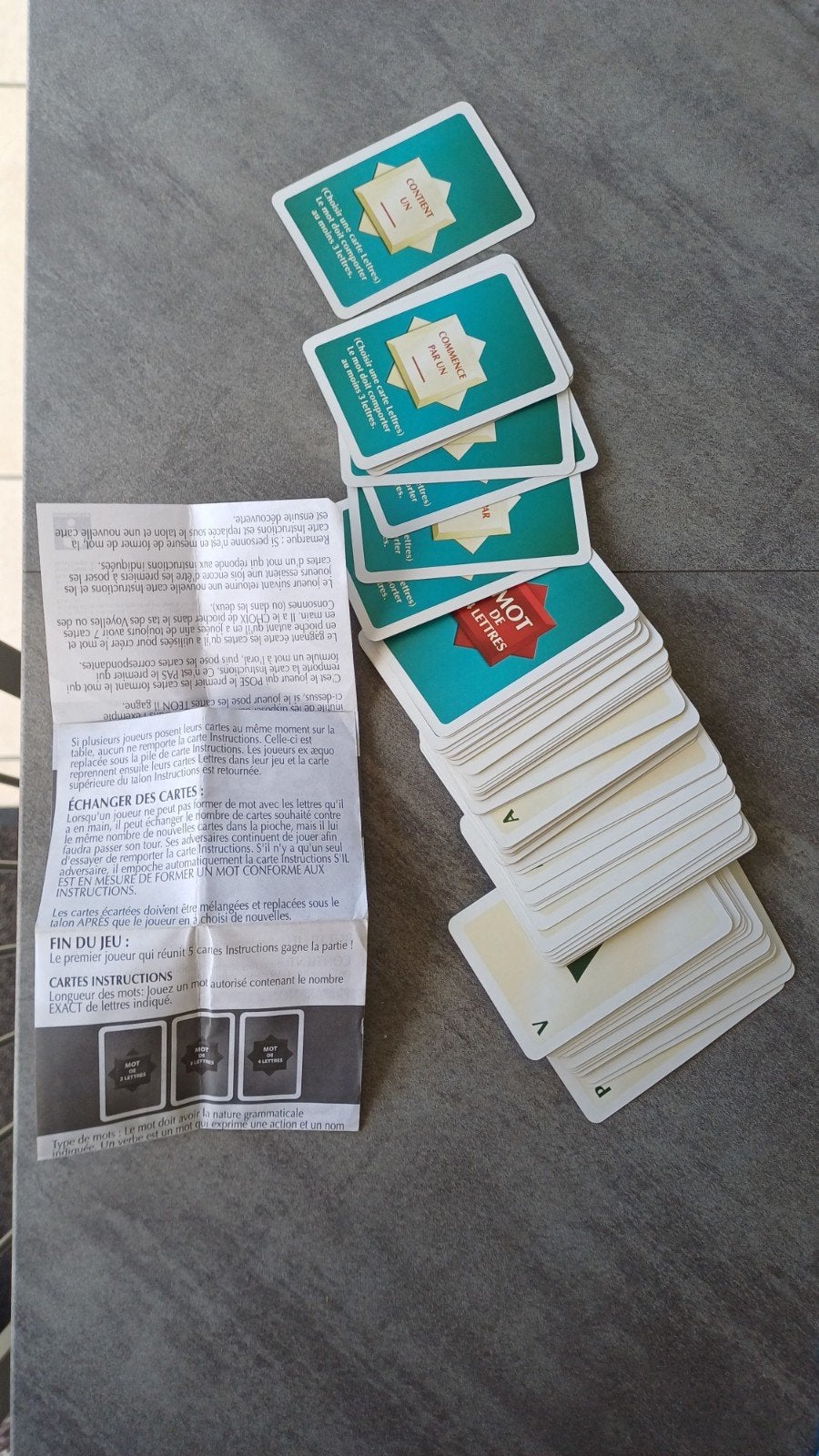 Scrabble jeu de société en cartes, Enlèvement ou Envoi