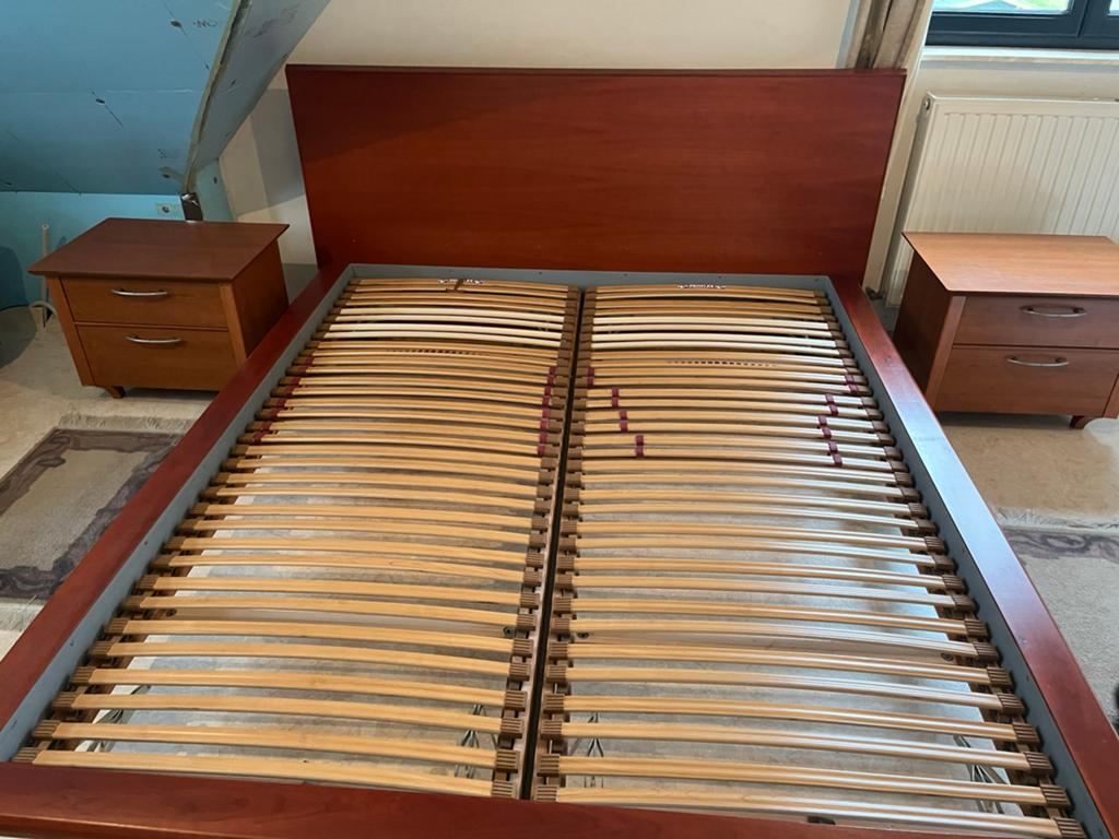 Groot bed 180-220 cm commode 2 nachtkastjes, Huis en Inrichting, Ophalen, Overige materialen, Bruin, Tweepersoons