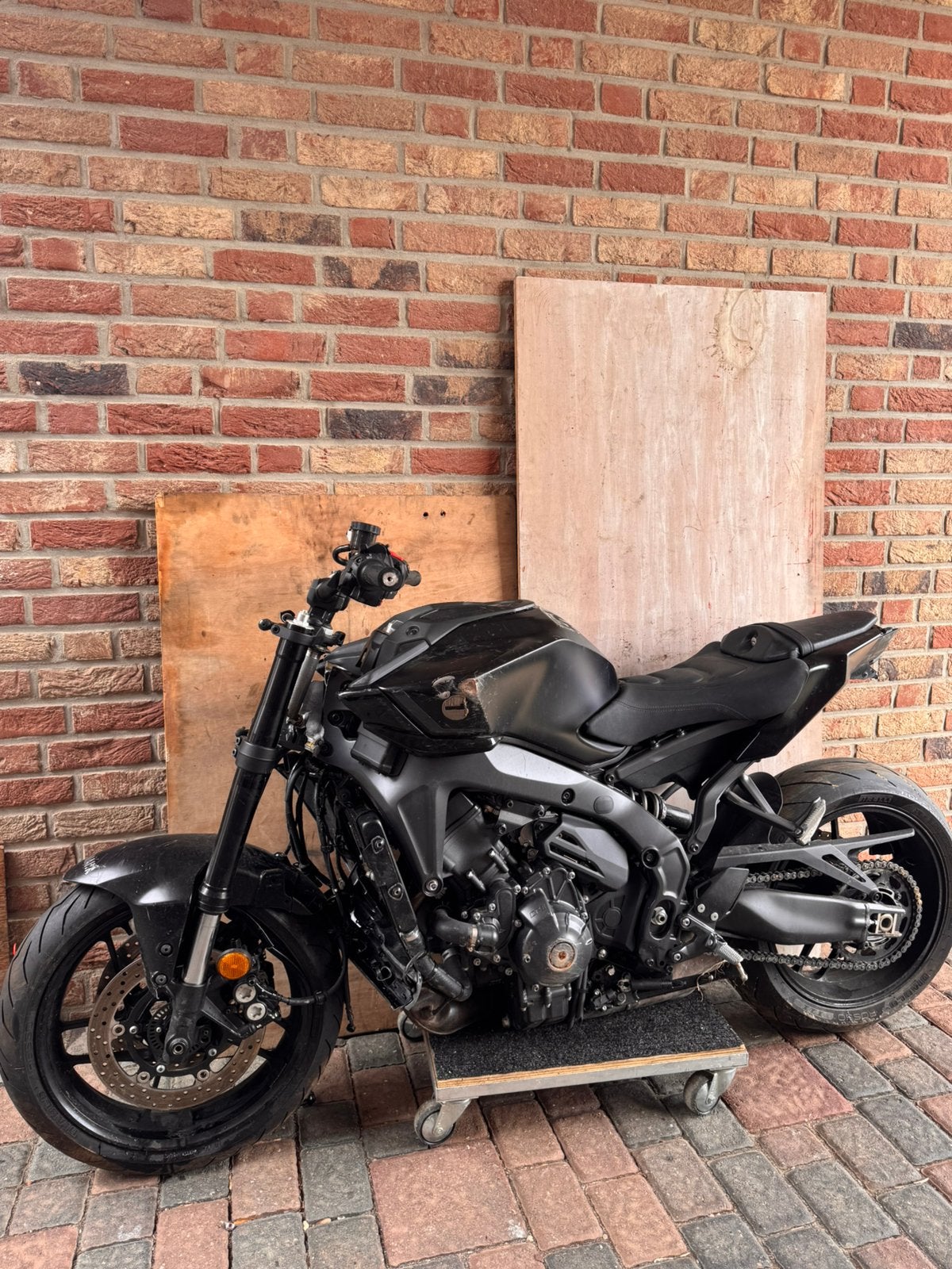 Yamaha mt 09 2025 schade motor ongeval, Motoren, Motoren | Yamaha, Particulier, Naked bike