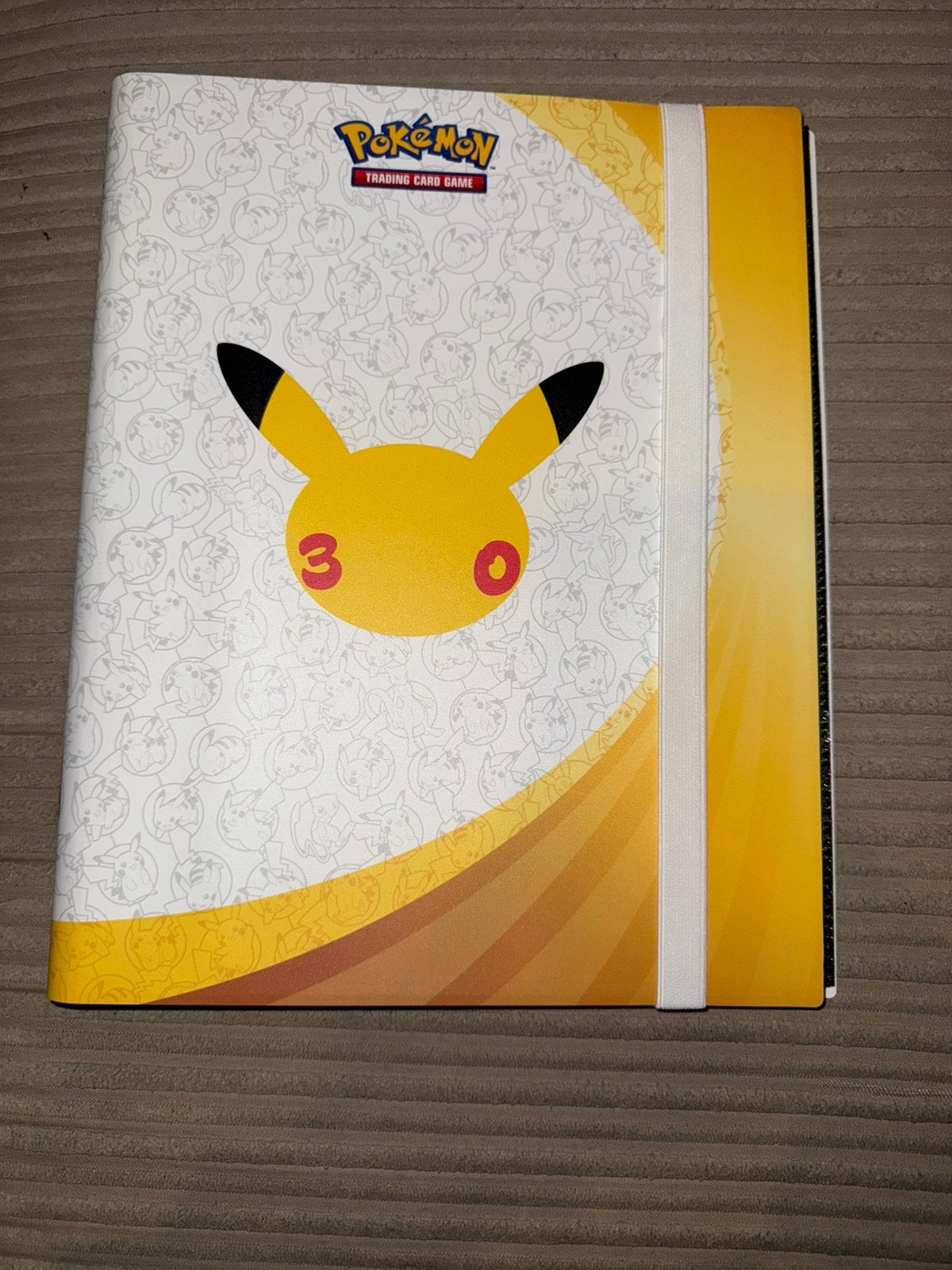 Célébration des 30 ans de Pokemon Binder Map Los, Enlèvement ou Envoi, Neuf