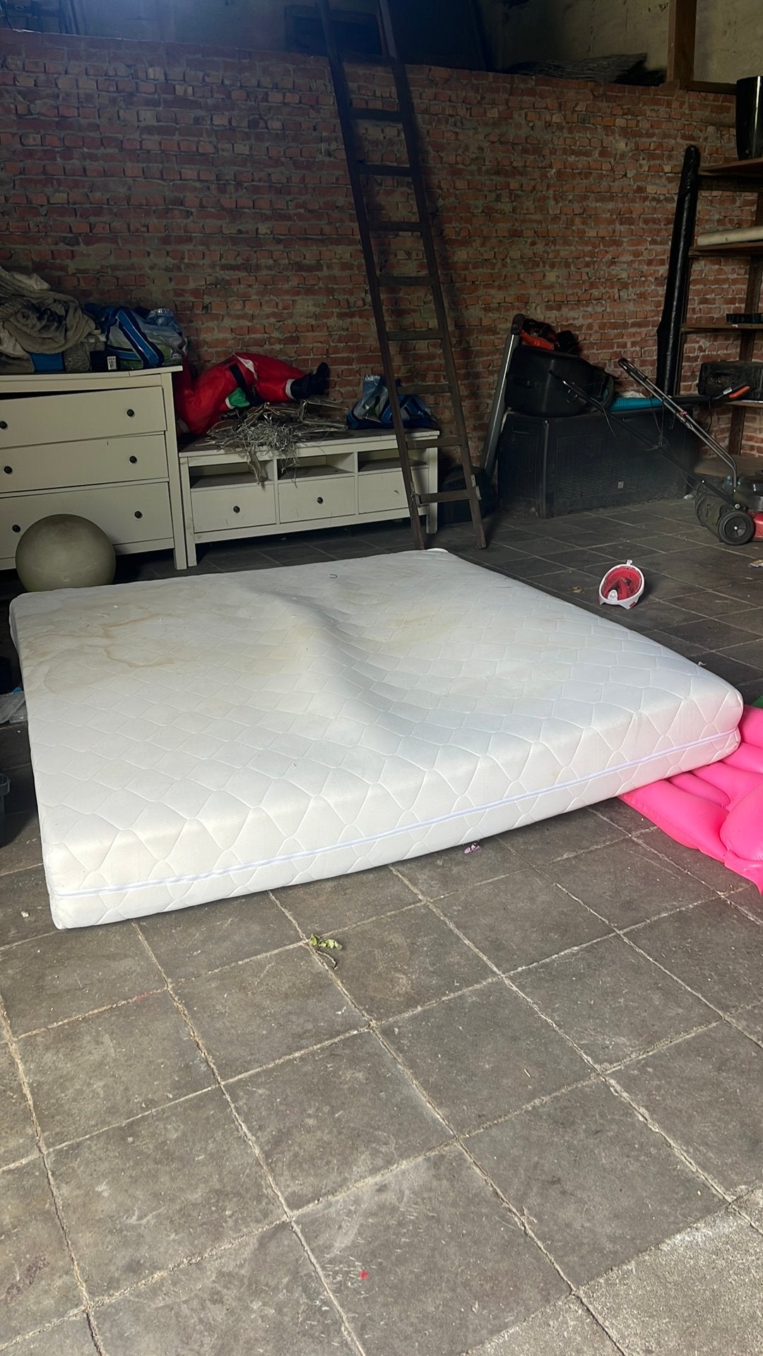 Gratis matras, Huis en Inrichting, Slaapkamer | Matrassen en Bedbodems, Ophalen, Zo goed als nieuw, Matras