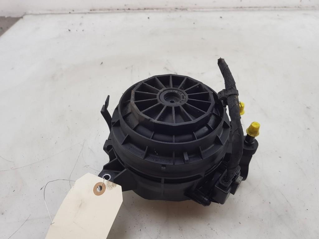 SUPPORT FILTRE A GASOIL (|A6540920100|A6540900252|), Utilisé, Mercedes-Benz