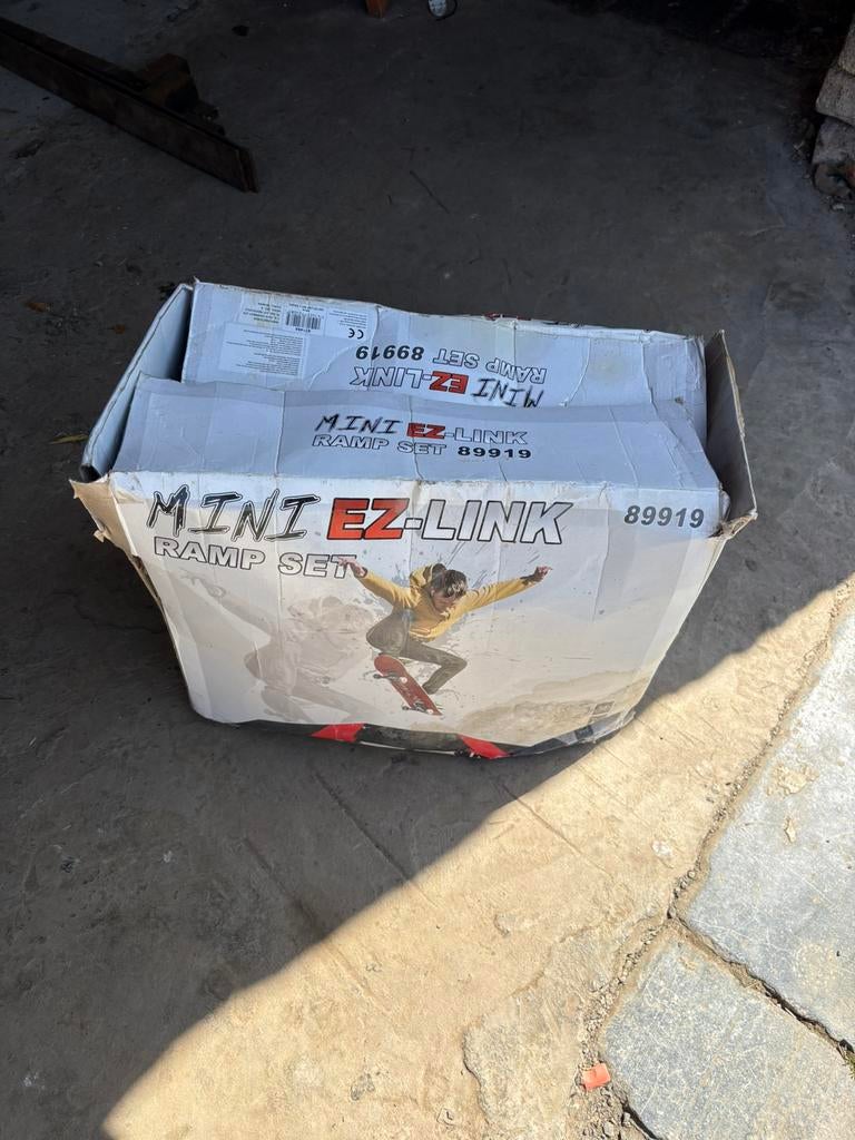 Rampe pour skateboard, trotinnete et rollers, Enlèvement, Comme neuf