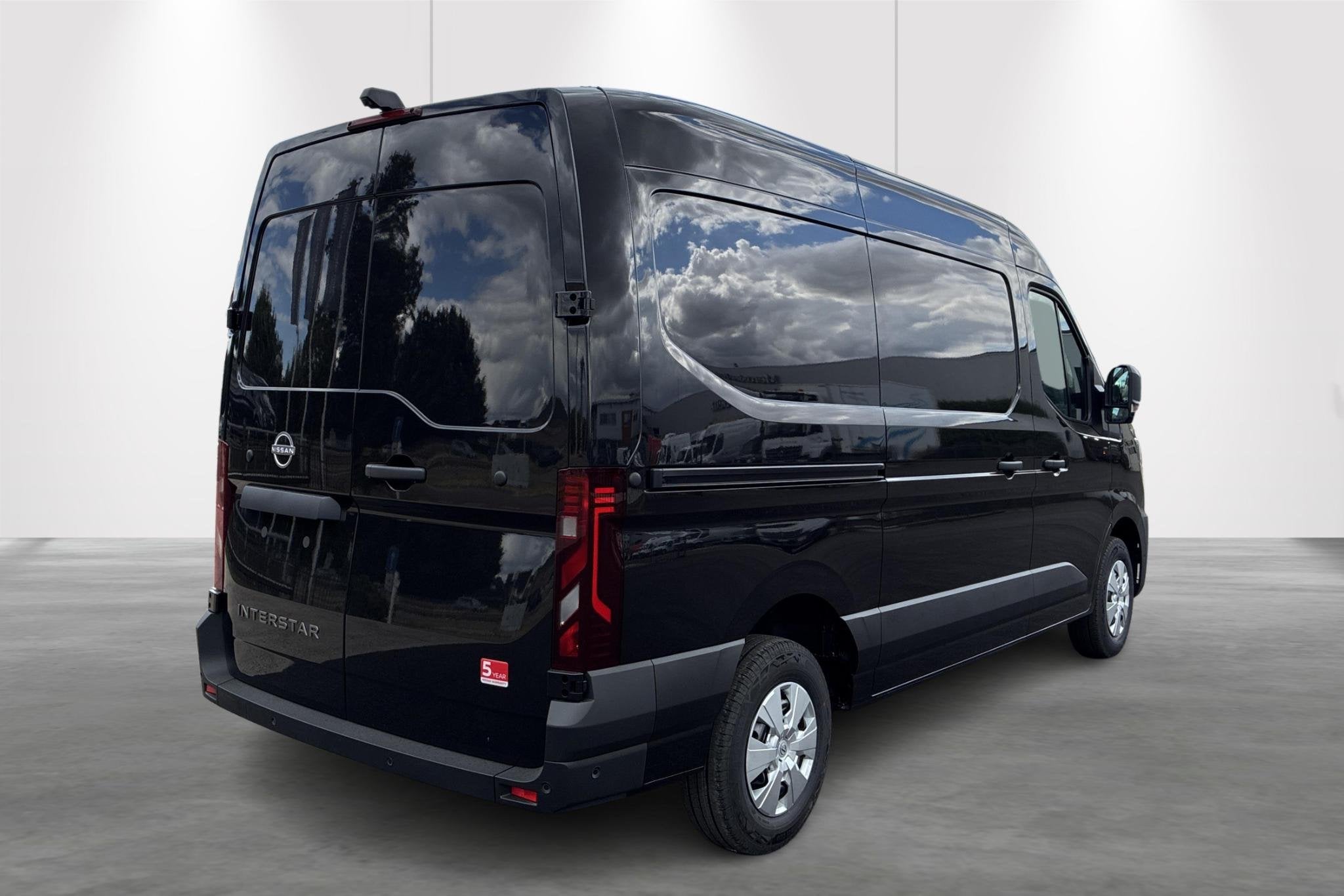 Nissan Interstar L3H2 3.5T 2,0 dCi 170 Tekna 9AT Automaat, a, Auto's, Bestelwagens en Lichte vracht, Automatische klimaatregeling