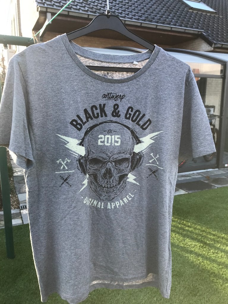 Black and gold T-shirt medium, Ophalen, Black end gold, Maat 48/50 (M), Zo goed als nieuw