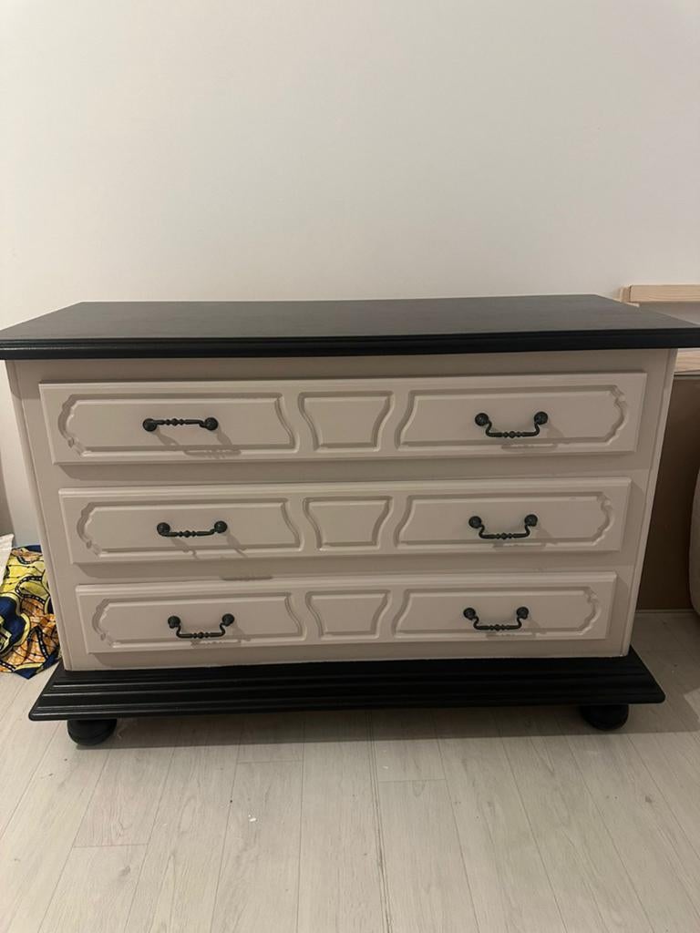Commode vintage relookée, Maison & Meubles, Armoires | Commodes, Enlèvement
