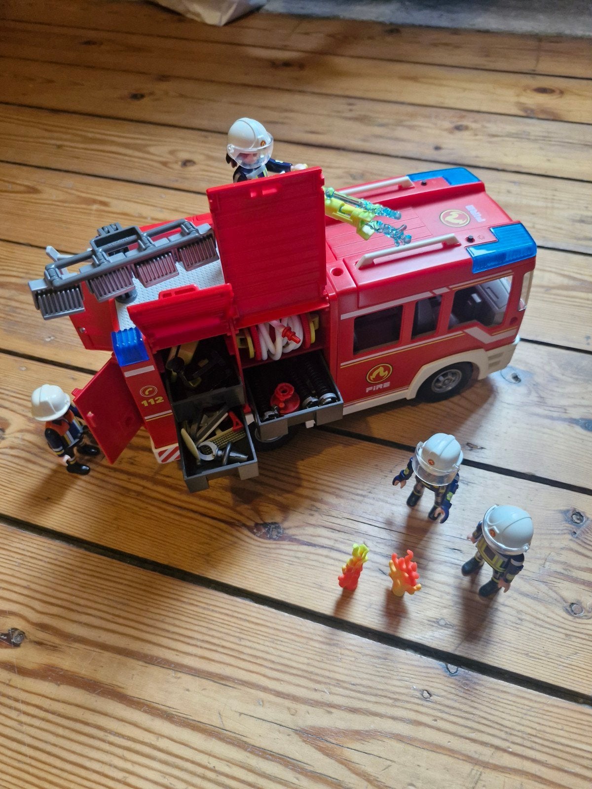 Playmobil brandweerwagen, Kinderen en Baby's, Speelgoed | Actiefiguren, Ophalen, Zo goed als nieuw
