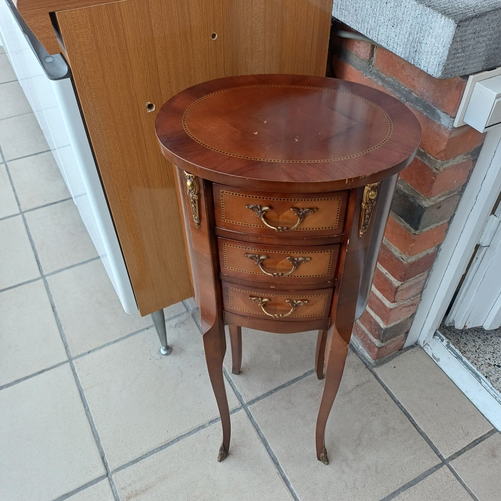 table de chevet louis xv, Enlèvement