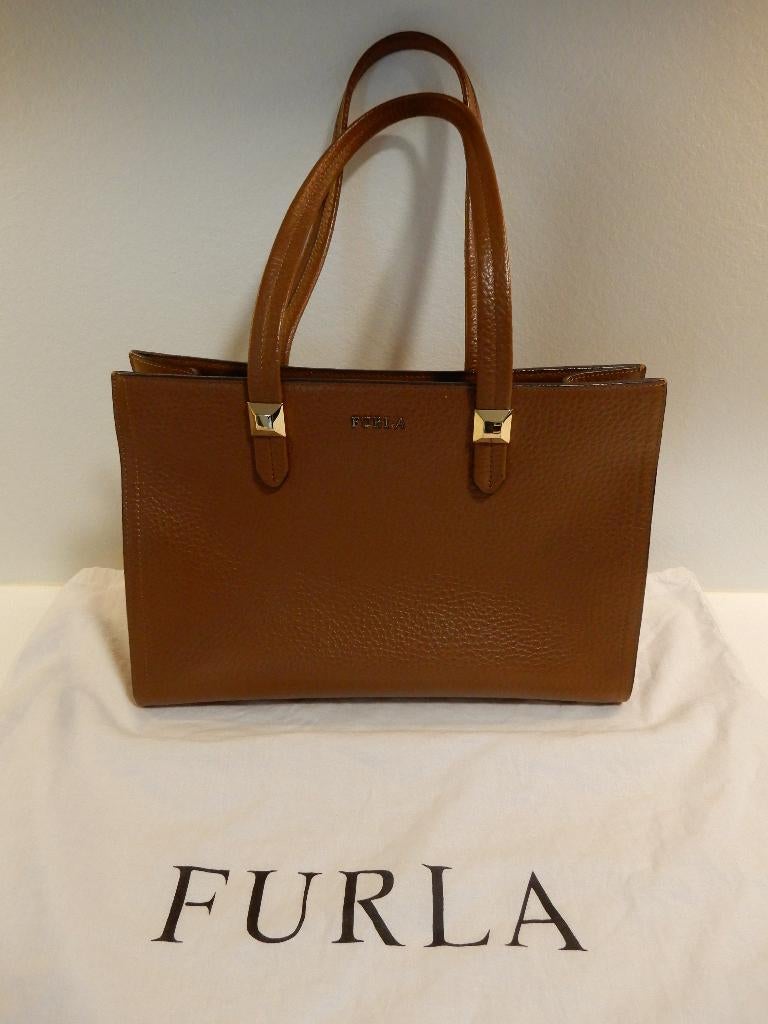 Handtas FURLA (Camel Bruin), Handtassen en Accessoires, Tassen | Damestassen, Ophalen, Zo goed als nieuw, Bruin, Handtas