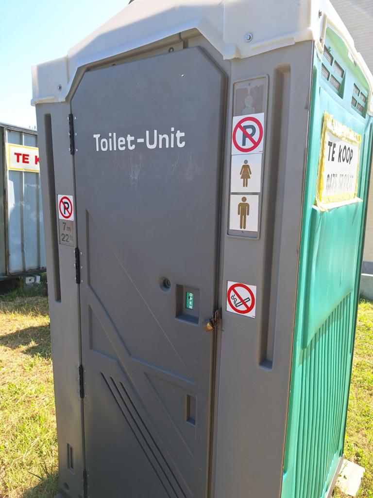 Werftoilet, Ophalen