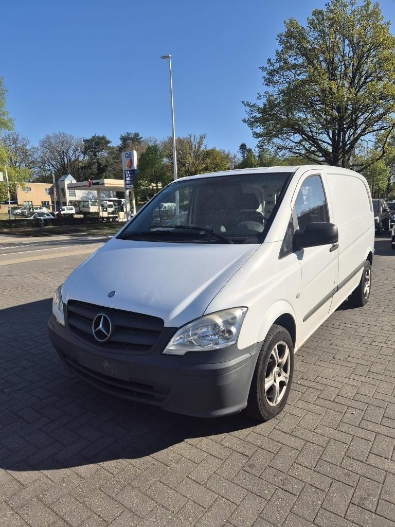 Mercedes Vito 116 - 2.2, Zwart, 2000 kg, Wit, 120 kW