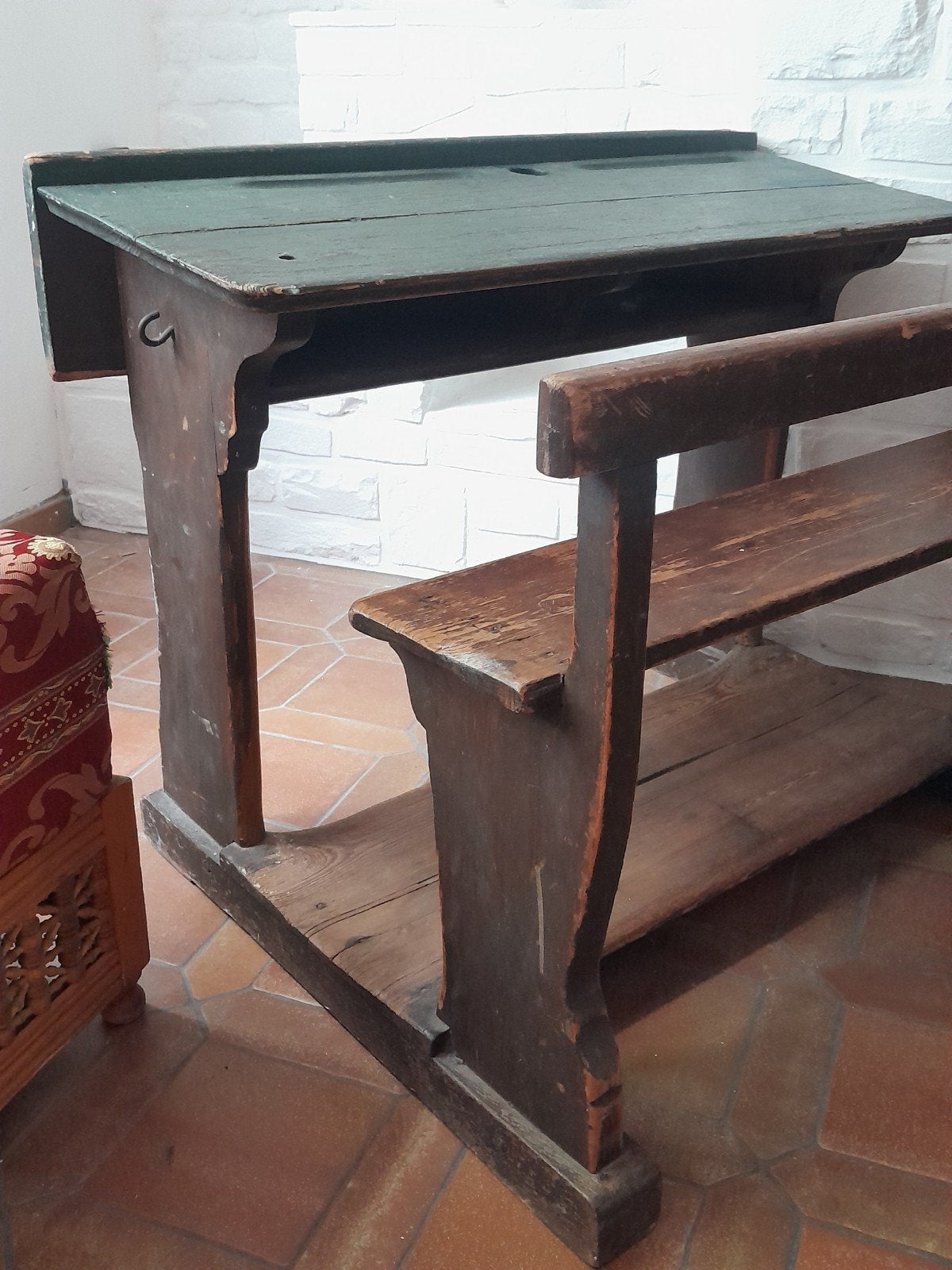 Banc d'écolier à Liege, Ophalen