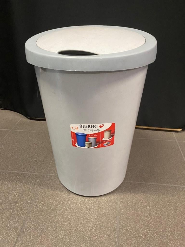 grijze afvalbak Alibert, Ophalen, Zo goed als nieuw, Kunststof