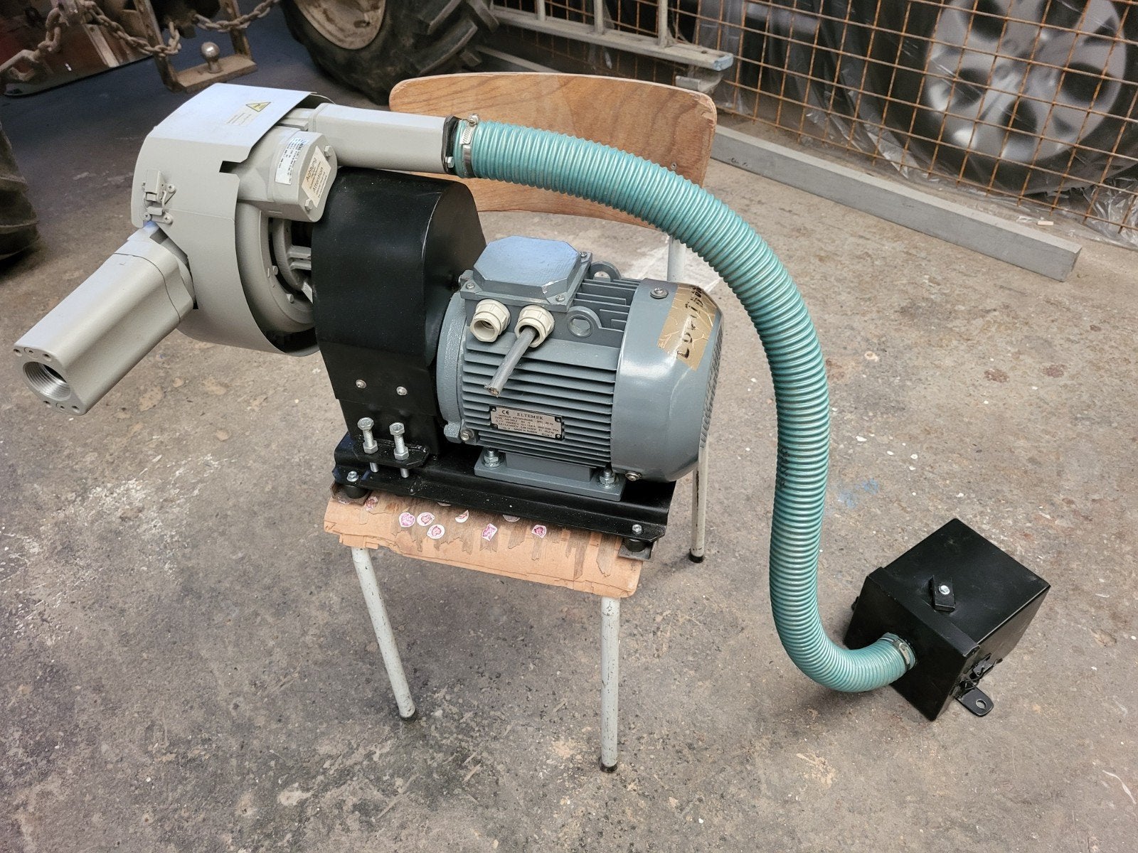 pompe à vide à vendre. En parfait état, 3 kw/4 ch 230/400 vo, Bricolage & Construction, Enlèvement, Comme neuf, 1200 watts ou plus