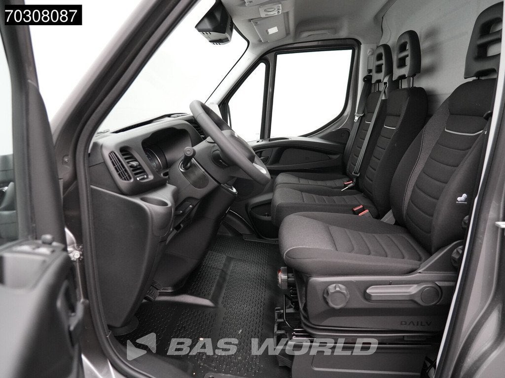 Iveco Daily 35S21 3.0L Automaat L3H3 210PK ACC LED Airco Cam, Autos, Neuf, Argent ou Gris, Achat, Euro 6