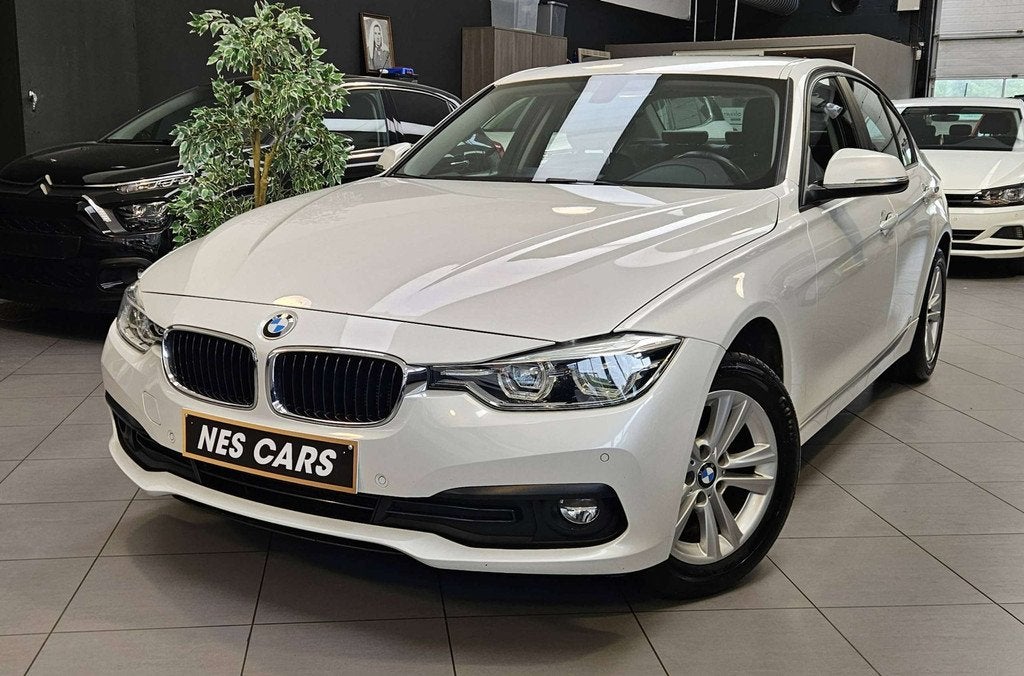 BMW 3 Serie 318 BMW 318i,CUIR CHAUFFANTS,GPS,PHARES LED,GARA, Achat, Climatisation automatique, Boîte manuelle, 1975 kg