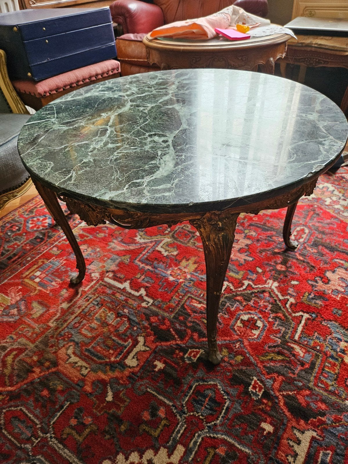 Salontafel, Ophalen