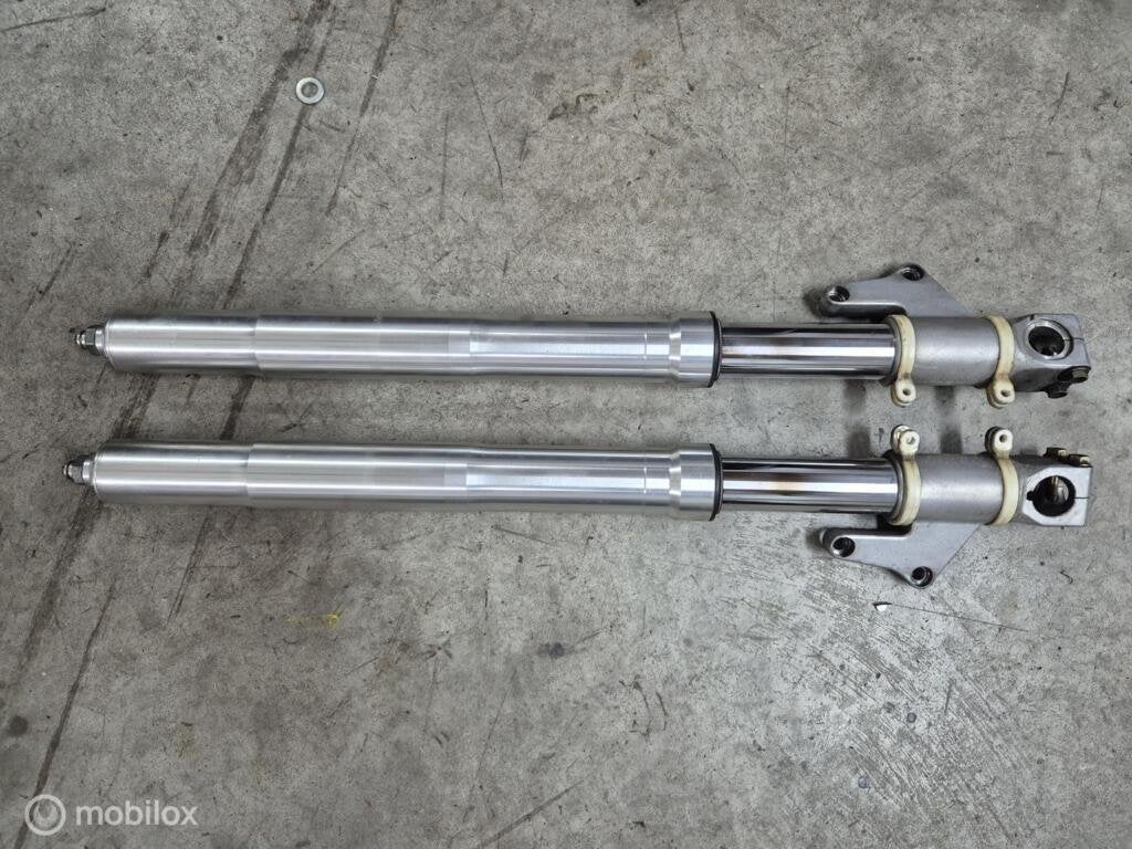 Showa vorkpoten voorvork instelbaar ST2 ST3 ST4 ST Monster, Gebruikt, Factorystore.service@ducati.com, Ophalen of Verzenden, Via Antonio Cavalieri Ducati, 74/5, 74/6, 40132 Bologna BO