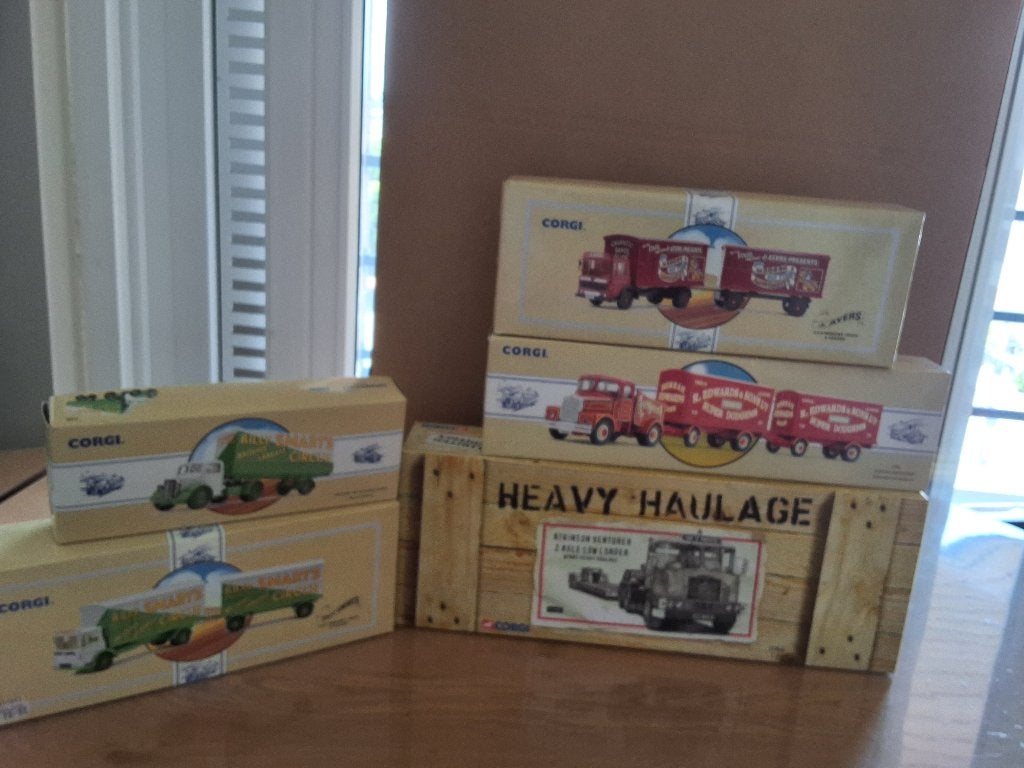 lot de 5 camions à l'échelle 1:50, Enlèvement ou Envoi, Comme neuf, Bus ou Camion, Corgi