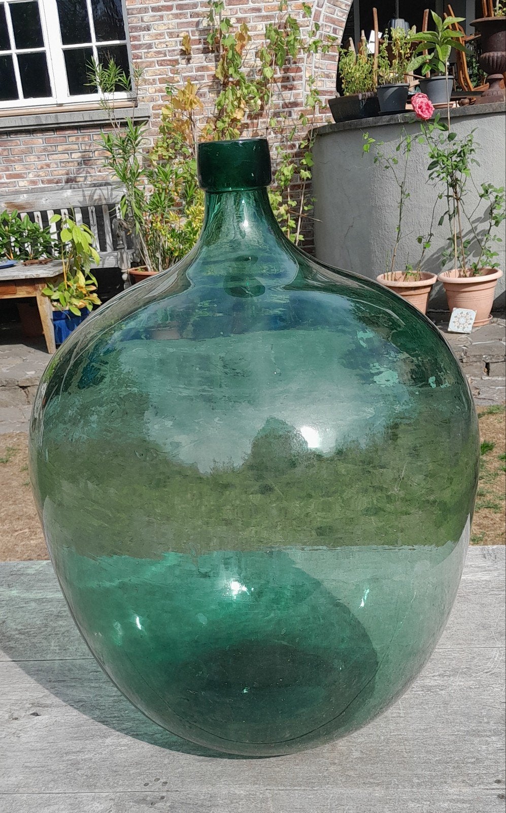 Prachtige fles Madame Jeanne., Ophalen