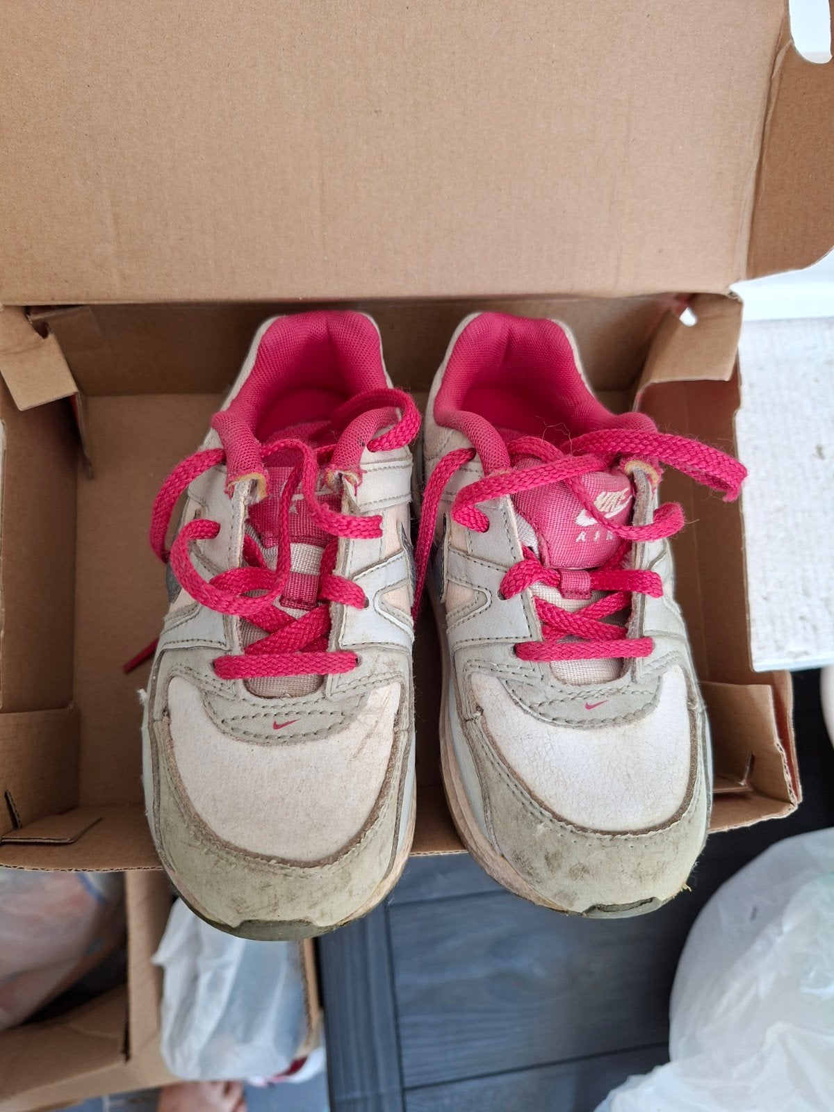 Kinderschoen Nike, Ophalen, Gebruikt