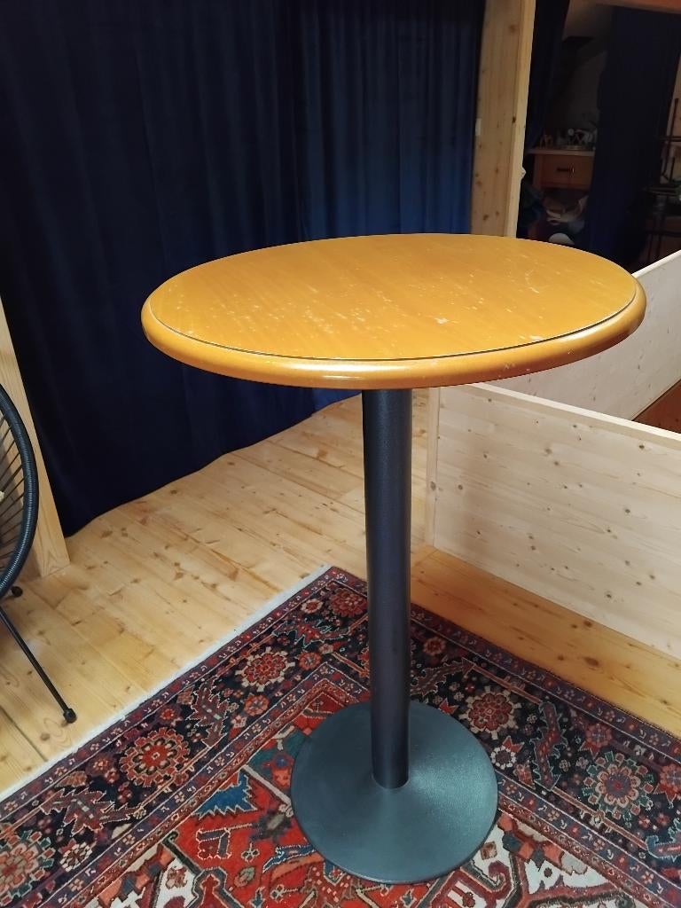 Stevige statafel (bistrotafel) met stalen sokkel, Enlèvement, Utilisé